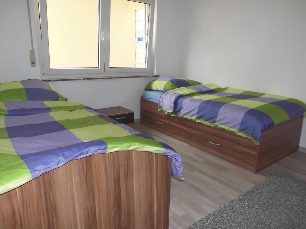 Frankfurt Airport&Fair Apartment Kelsterbach Chambre photo
